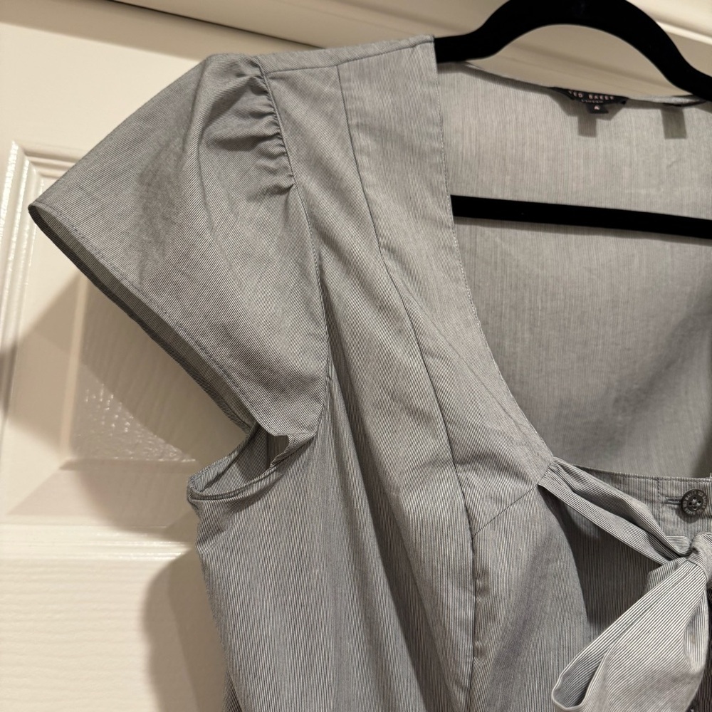 Ted Baker Gray Blouse with Tie Front Size 4/US Size 10 (Large) - Picture 5 of 16